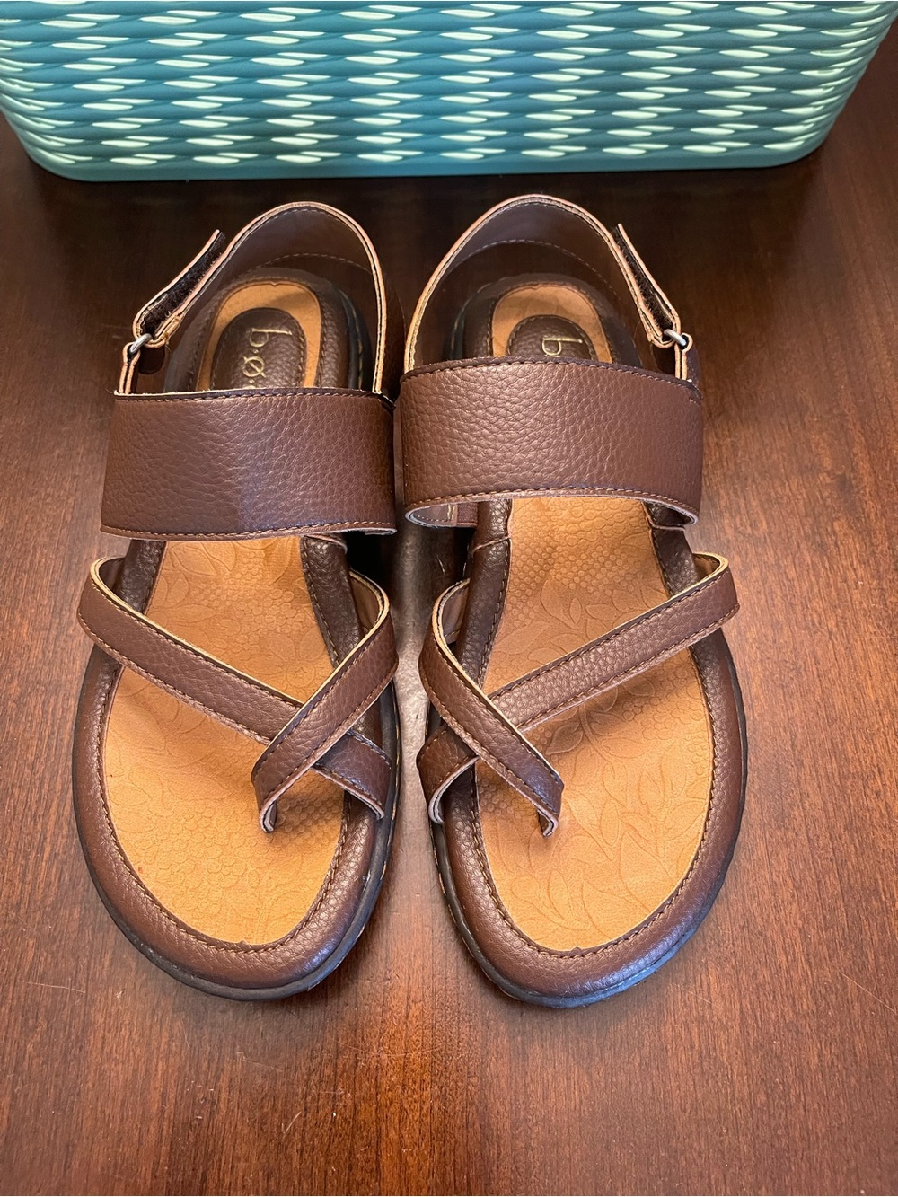 NWOT b.o.c. (Born Concept) women's brown strappy sandals SZ 6 Brown